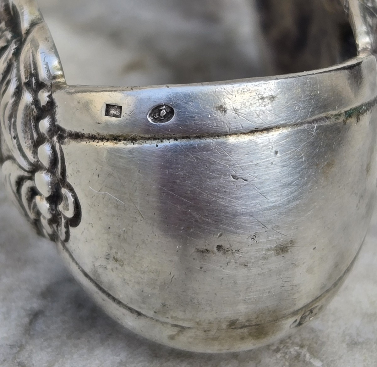 Small Solid Silver Sugar Tongs With A Woman With Grapes-photo-3
