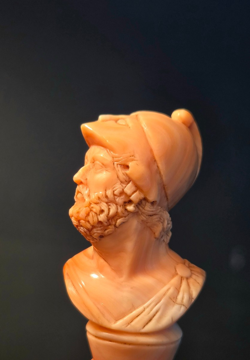 Cachet figurant Ath&eacute;na corail peau d&rsquo;ange ou coquillage et argent. Sceau,  mythologie -photo-5