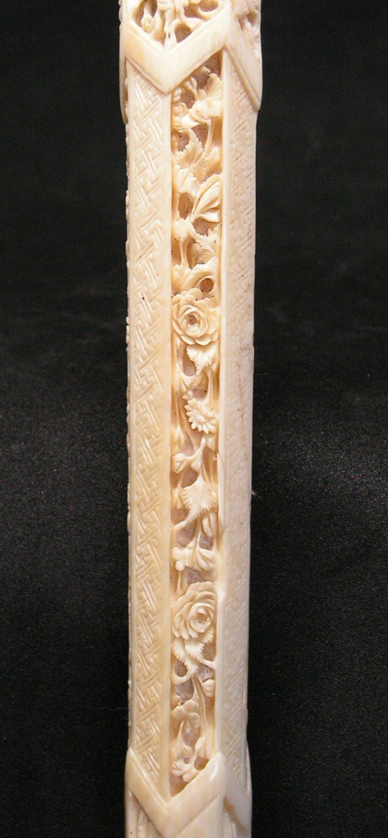Nineteenth Umbrella Handle In Finely Carved Ivory - China Asia-photo-1