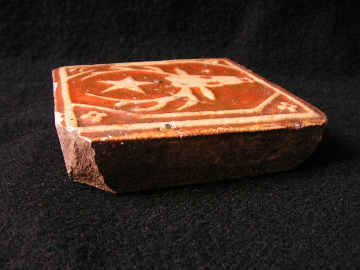 Abbot Pierre Nivelle Two Glazed Terracotta Tiles XVII Eme Chateau Gilly Les Citeaux-photo-2