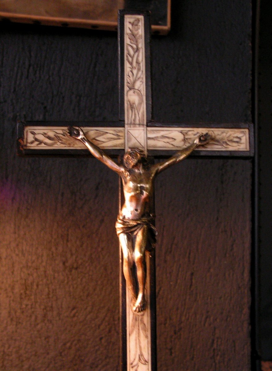 Croix d'Autel En plaquettes  d'Ivoire Gravées Et Bois Noirci XVIe - XVIIe Crucifix Christ-photo-4