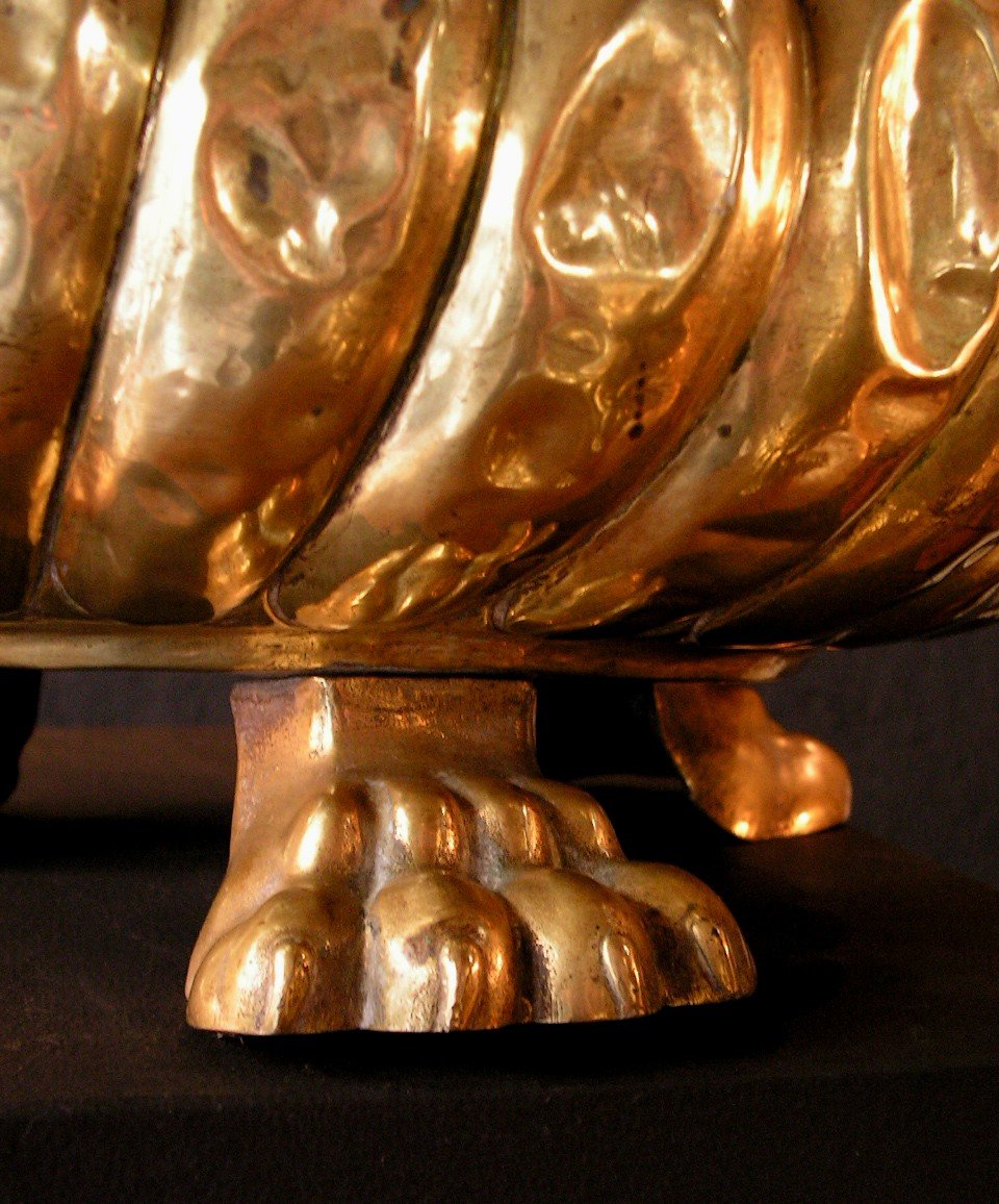 Pair Of 18th Century Refreshers Lion's Mufles And Repoussé Brass Zinc Interiors Cache Pots-photo-1