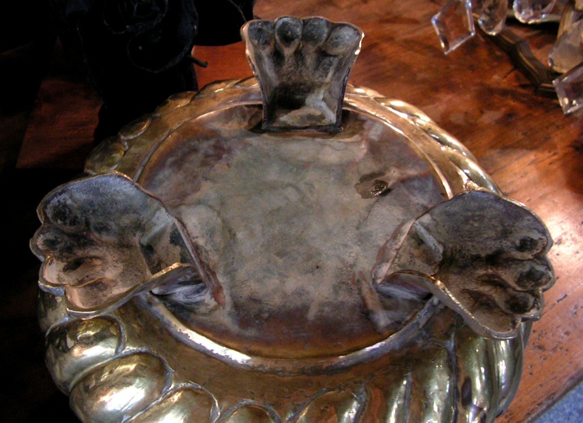 Pair Of 18th Century Refreshers Lion's Mufles And Repoussé Brass Zinc Interiors Cache Pots-photo-5