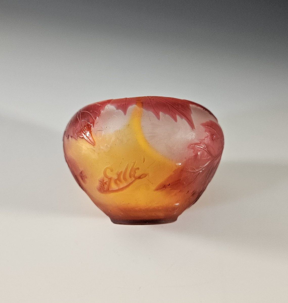 GALLE Vase boule aubépine dégagé à l'acide - Art nouveau-photo-3