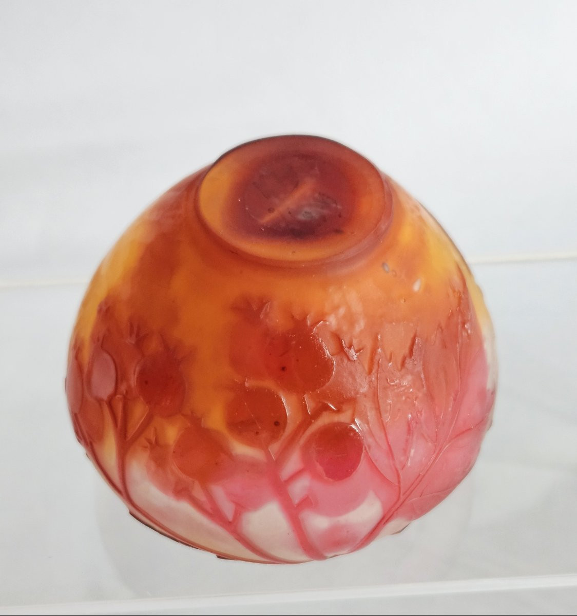 GALLE Vase boule aubépine - verre multicouche dégagé à l'acide - Art nouveau-photo-4