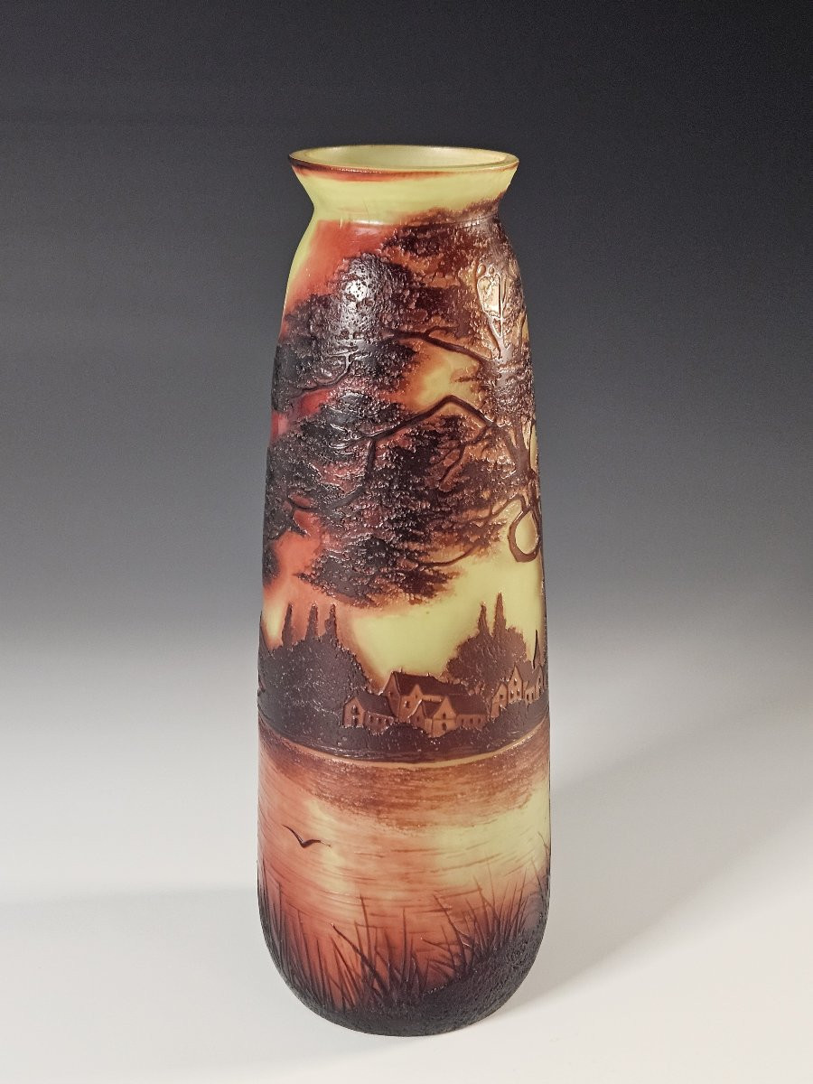 Vase Art Nouveau en verre dégagé à l’acide signé J.MICHEL - 26 cm-photo-2