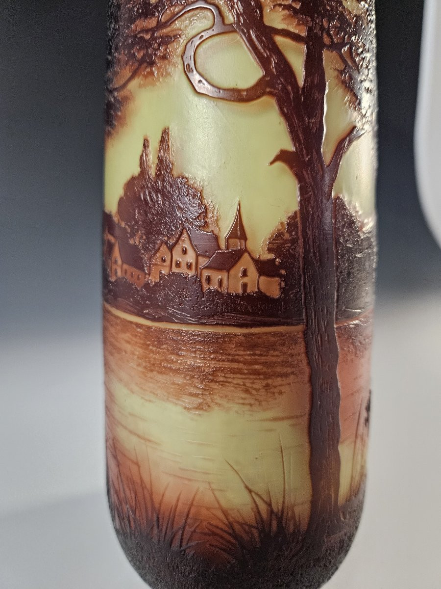 Vase Art Nouveau en verre dégagé à l’acide signé J.MICHEL - 26 cm-photo-3