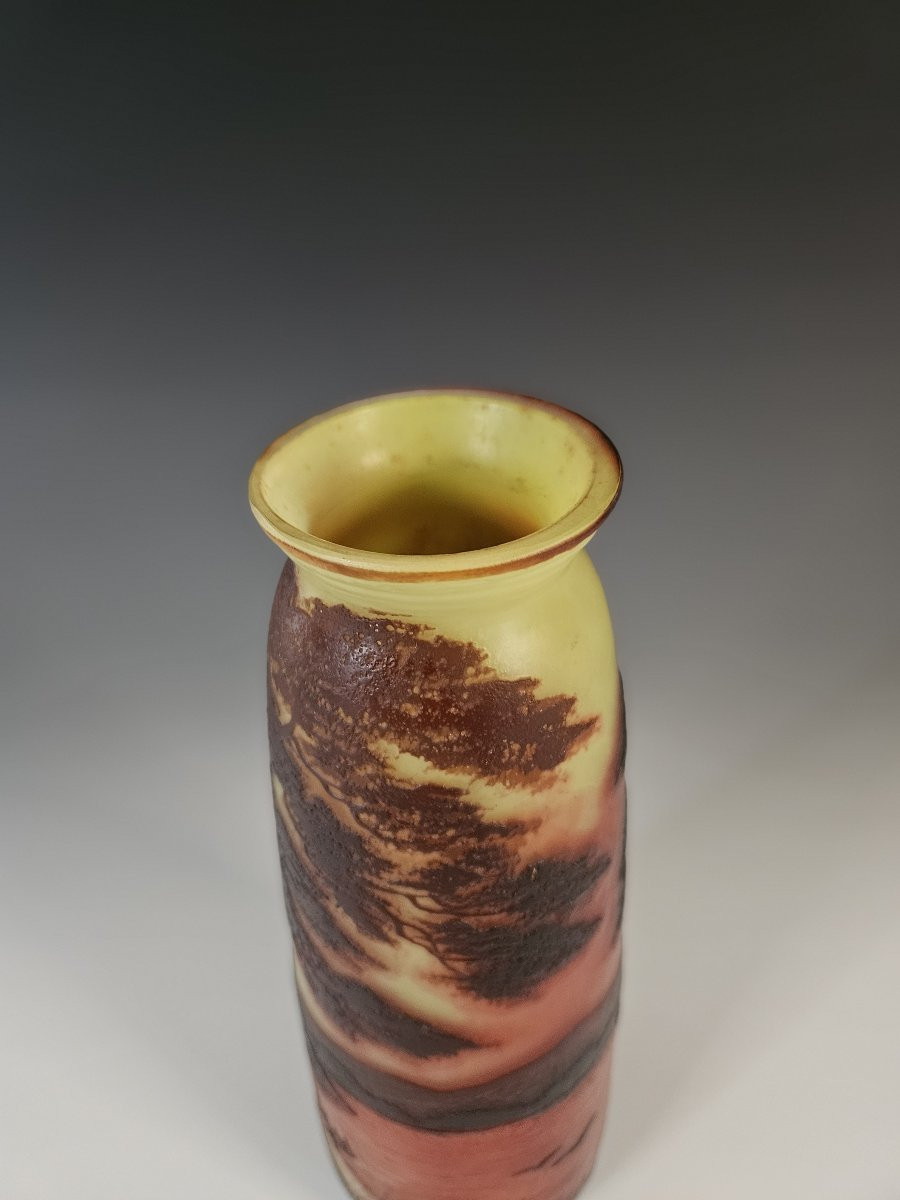 Vase Art Nouveau en verre dégagé à l’acide signé J.MICHEL - 26 cm-photo-6