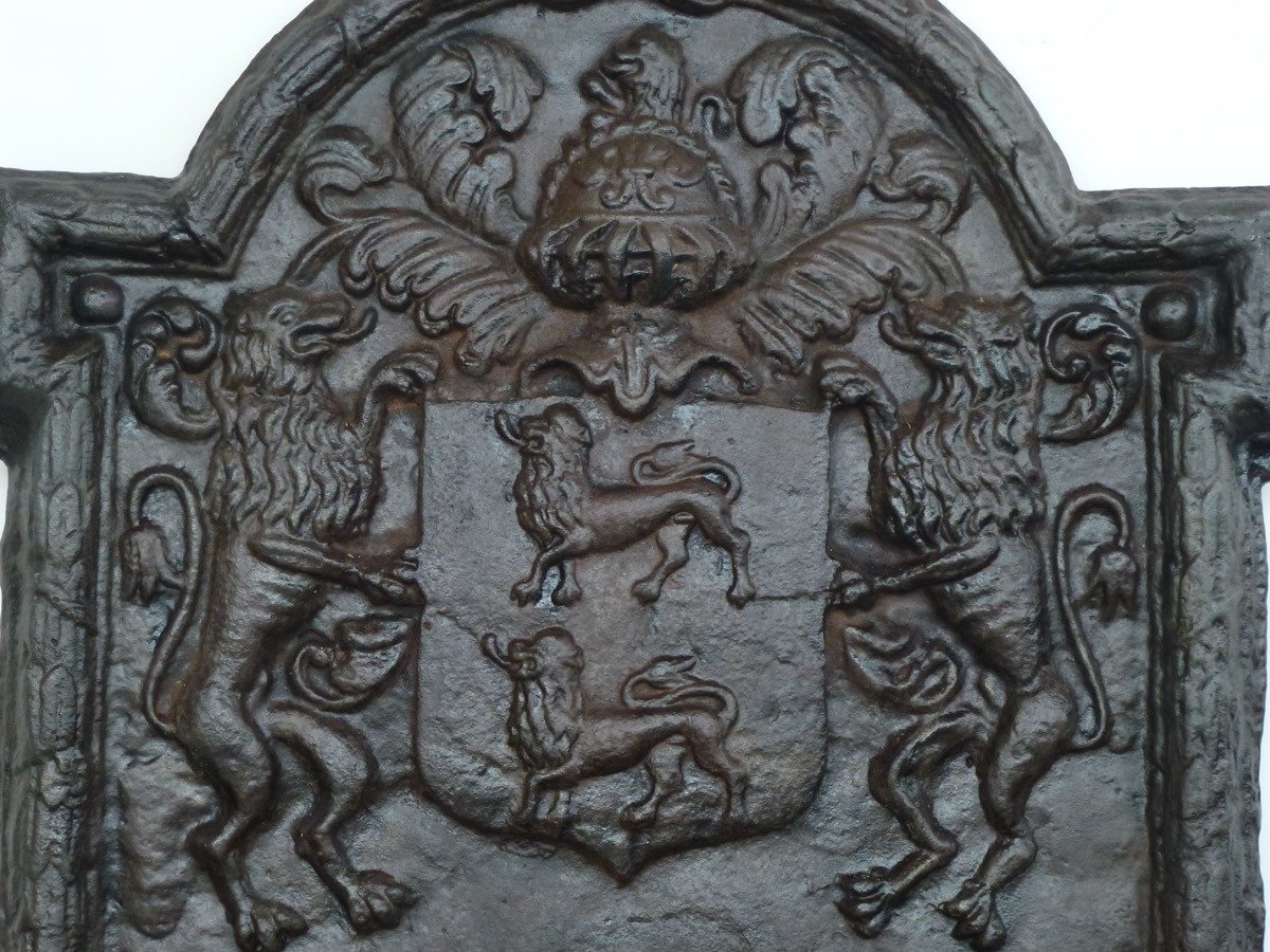 Plaque de cheminée aux armes de Jacques de Bonneville (81x81 cm)-photo-2