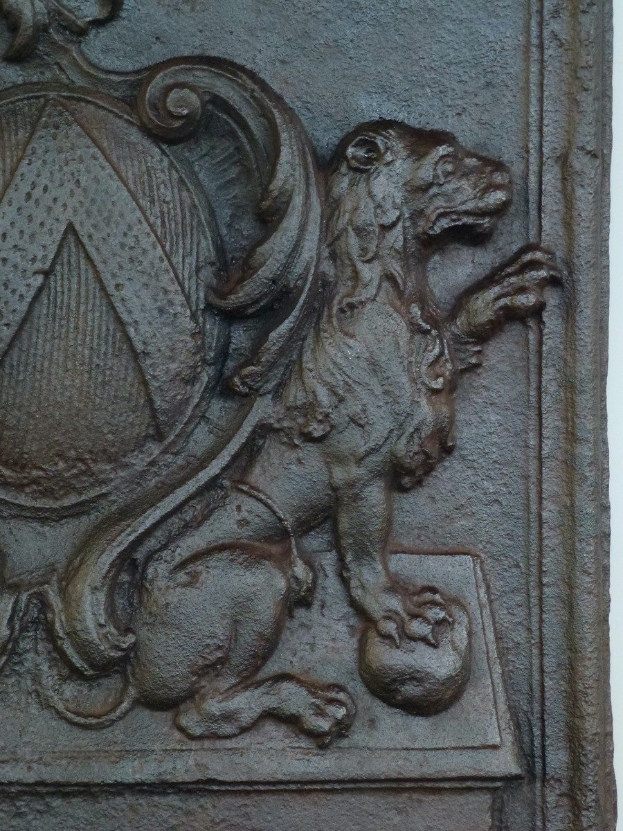 Fireback With The Arms Of Claude De Saint-georges And Françoise-éléonore De Montchanin-photo-1