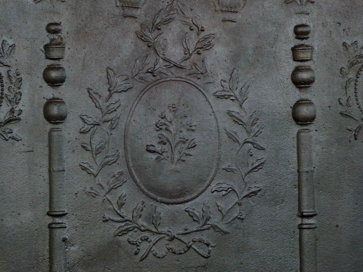 Importante plaque de cheminée d'époque Louis XVI (113x98 cm)-photo-2