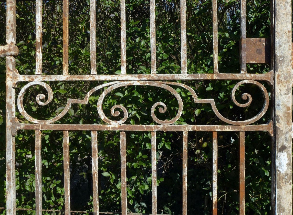 grille de parc forgée au XVIIème siècle, d'époque Louis XIV, en parfait état-photo-1