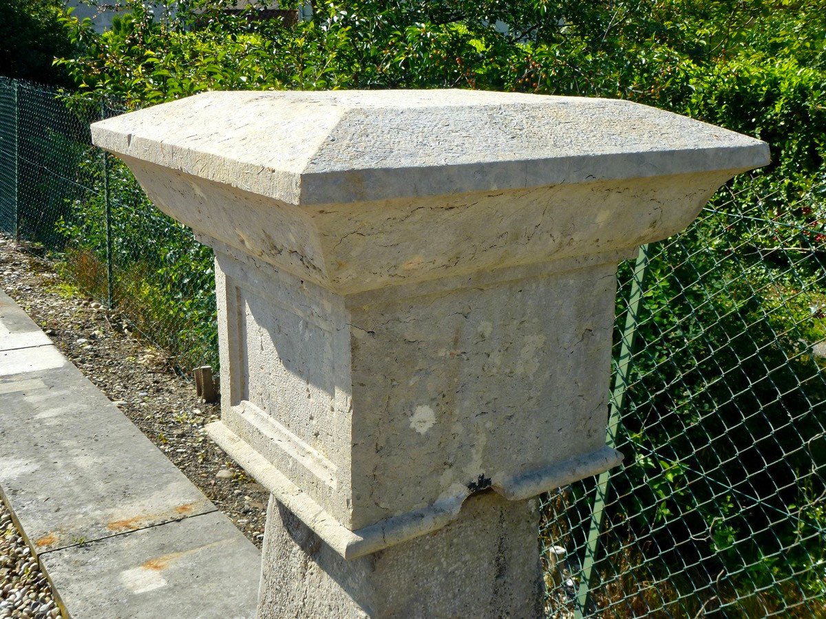 Four Capitals Or Pillar Crowns In 19th Century Hard Stone.-photo-1