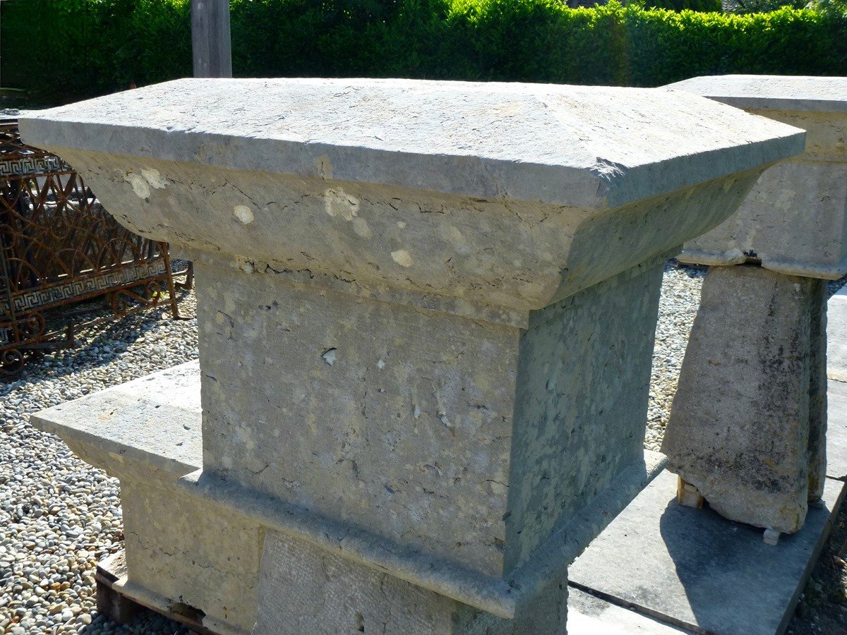 Four Capitals Or Pillar Crowns In 19th Century Hard Stone.-photo-4