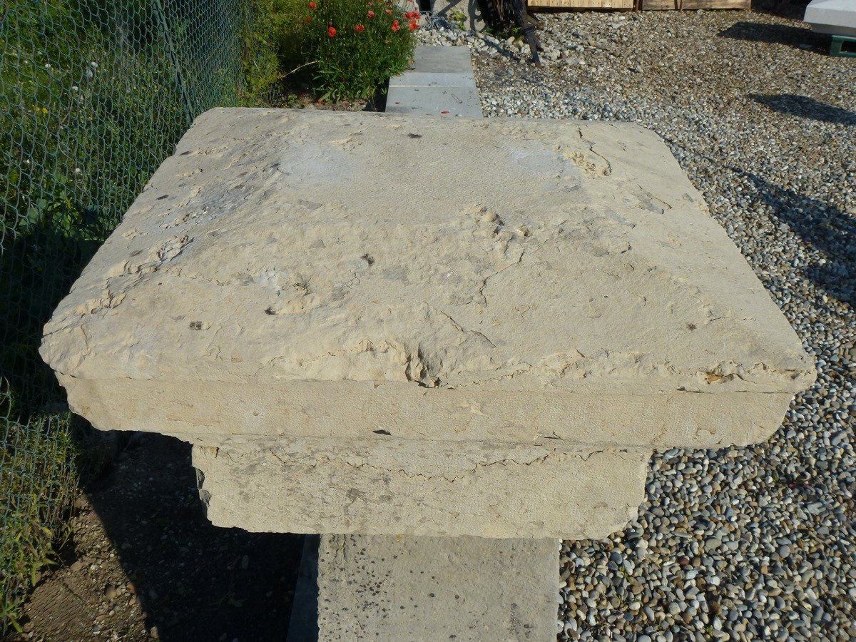 Paire de chapiteaux en pierre dure-photo-2