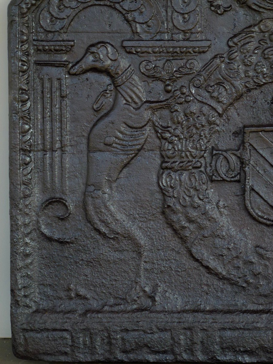 Fireback With The Arms Of The Seigneury Of Rossignol (91x84 Cm)-photo-4