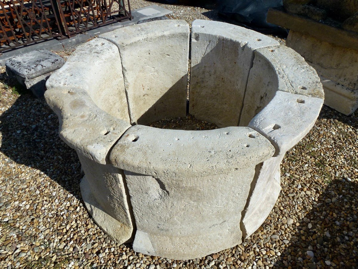 Important And Rare Well Carved In The 17th Century-photo-3