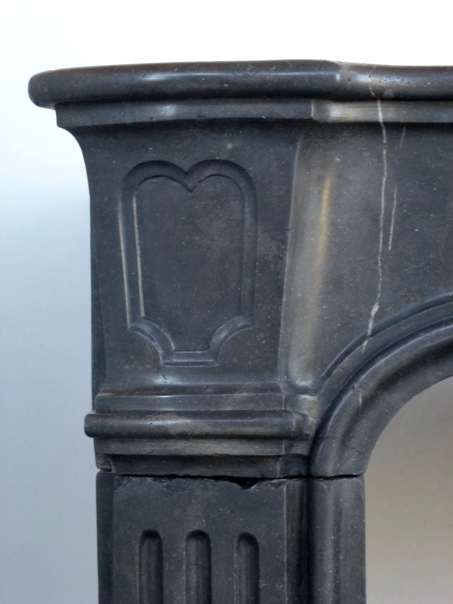 Small Louis XV Period Fireplace In Black Stone From Saint Cyr To Mont d'Or-photo-2