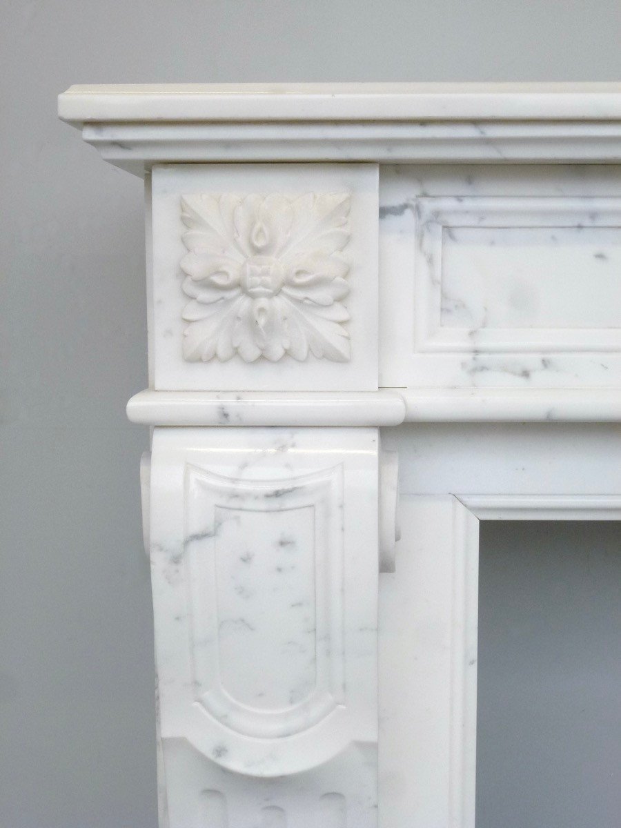 Cheminée en marbre blanc de Carrare de style Louis XVI-photo-1