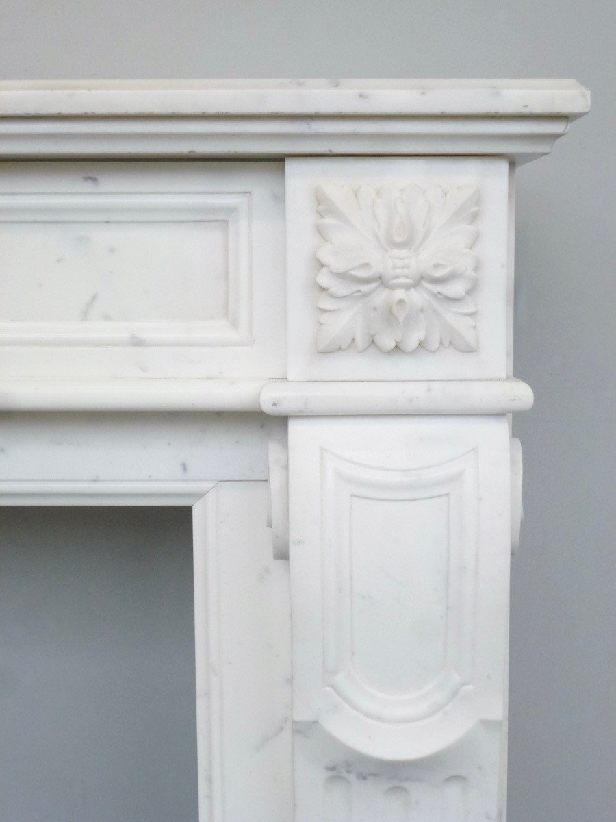 Cheminée en marbre blanc de Carrare de style Louis XVI-photo-2