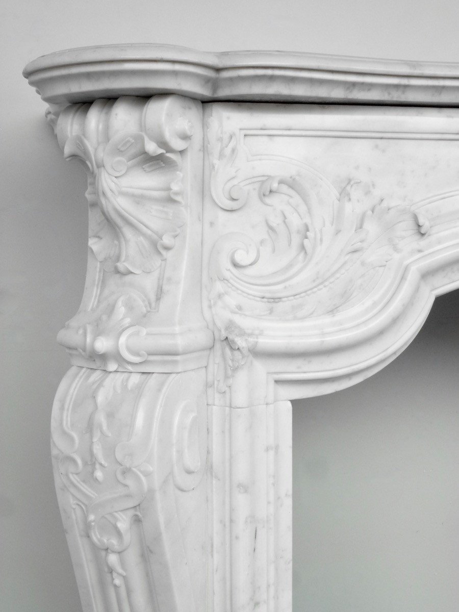 Remarkable Semi-statuary White Carrara Marble Fireplace-photo-1