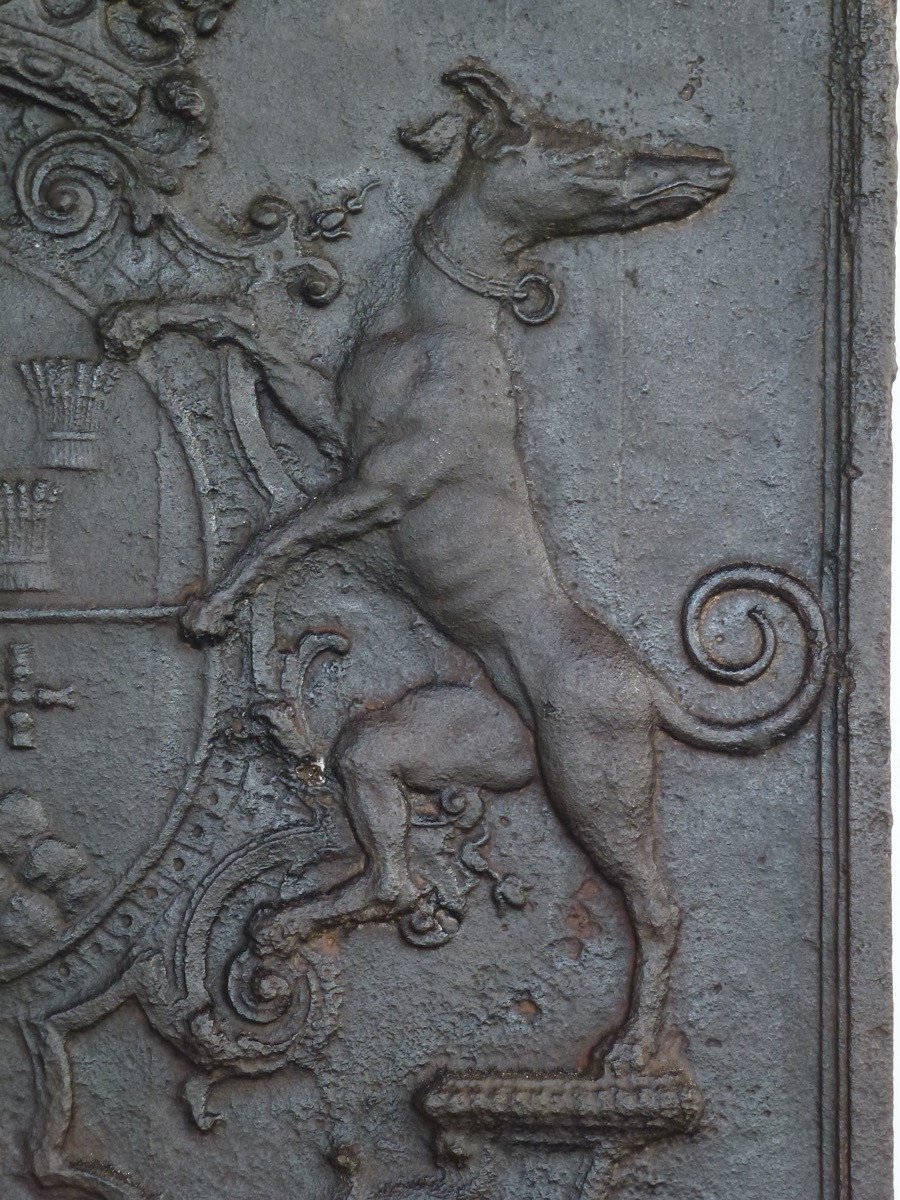 Plaque de cheminée aux armes de Joseph Durey de Sauroy (96x90 cm)-photo-1