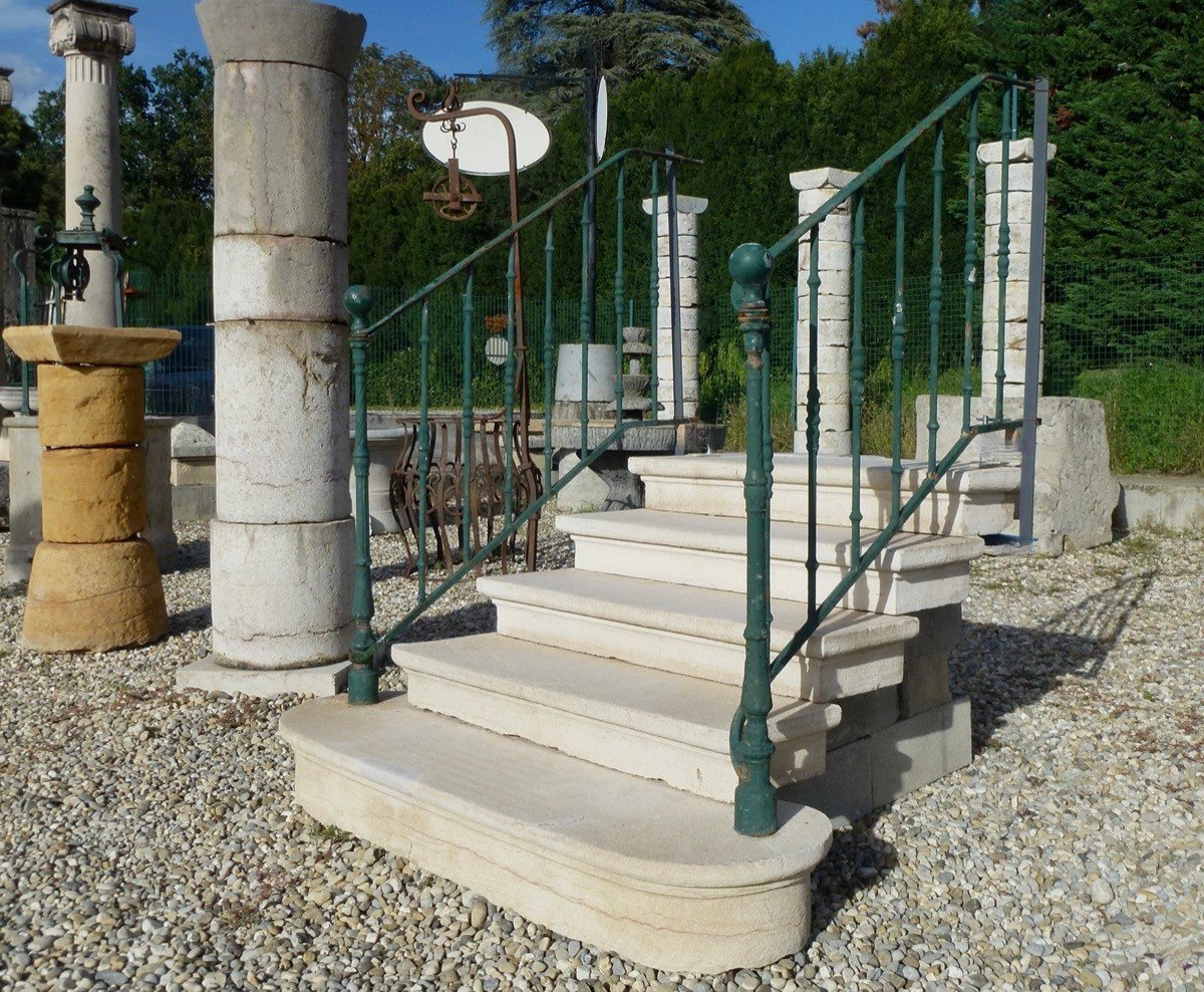 Perron d'entrée de cinq marches en pierre de Bourgogne-photo-3
