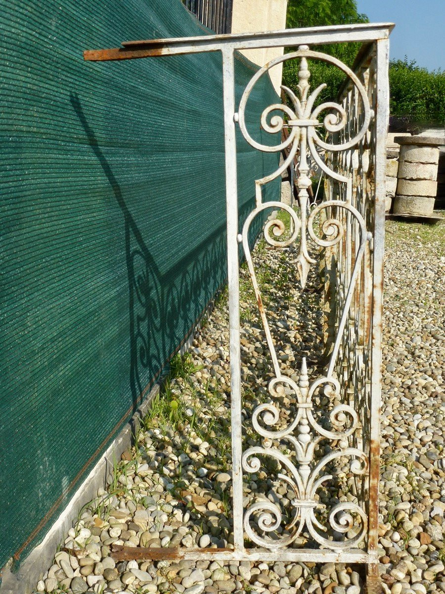 Cast Iron Balcony In Perfect Condition-photo-4