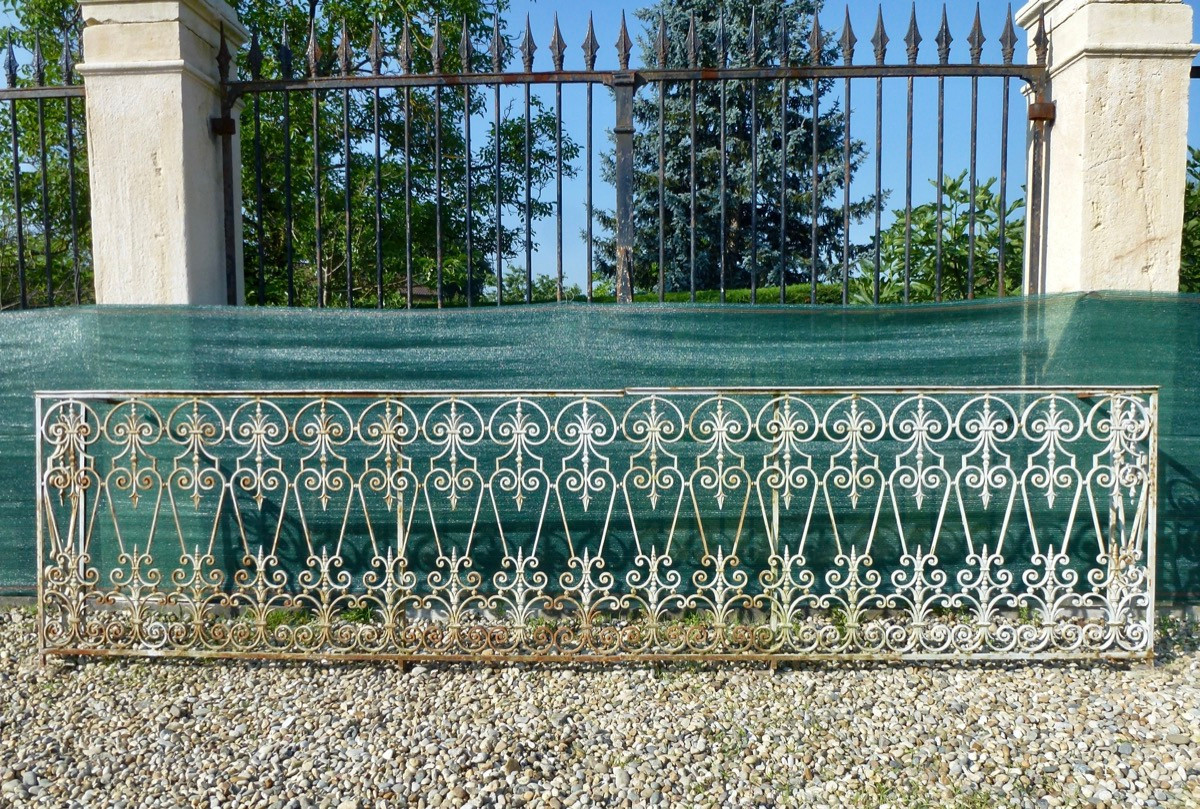 Cast Iron Balcony In Perfect Condition