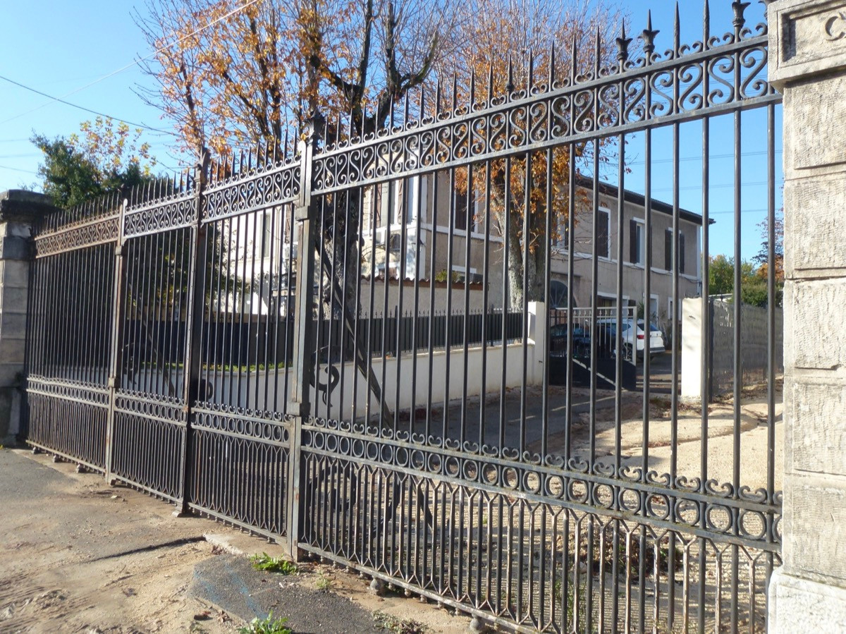  Wrought Iron Gates And Property Gates, Napoleon III - 19th Century. 