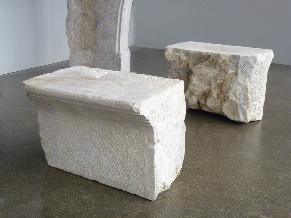 Cheminée en pierre de Bourgogne d'époque Louis XIV-photo-4