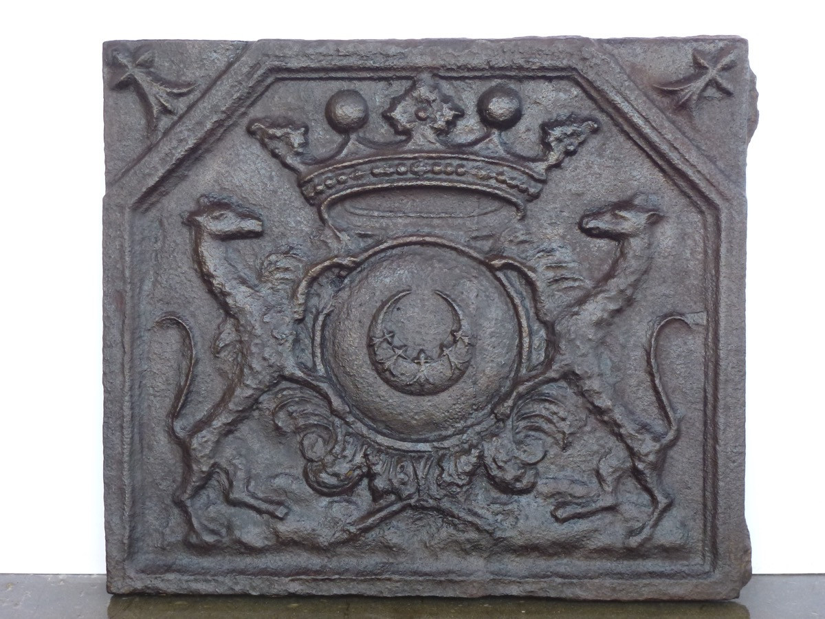 Fireplace Plaque Bearing The Coat Of Arms Of Armand Charles De La Porte De Meilleraye (65x56 Cm)
