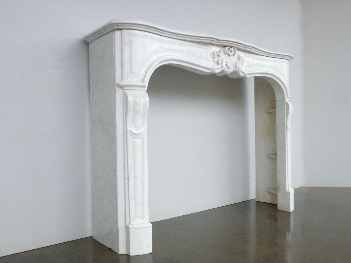 Cheminée en marbre blanc de Carrare de style Louis XV-photo-2
