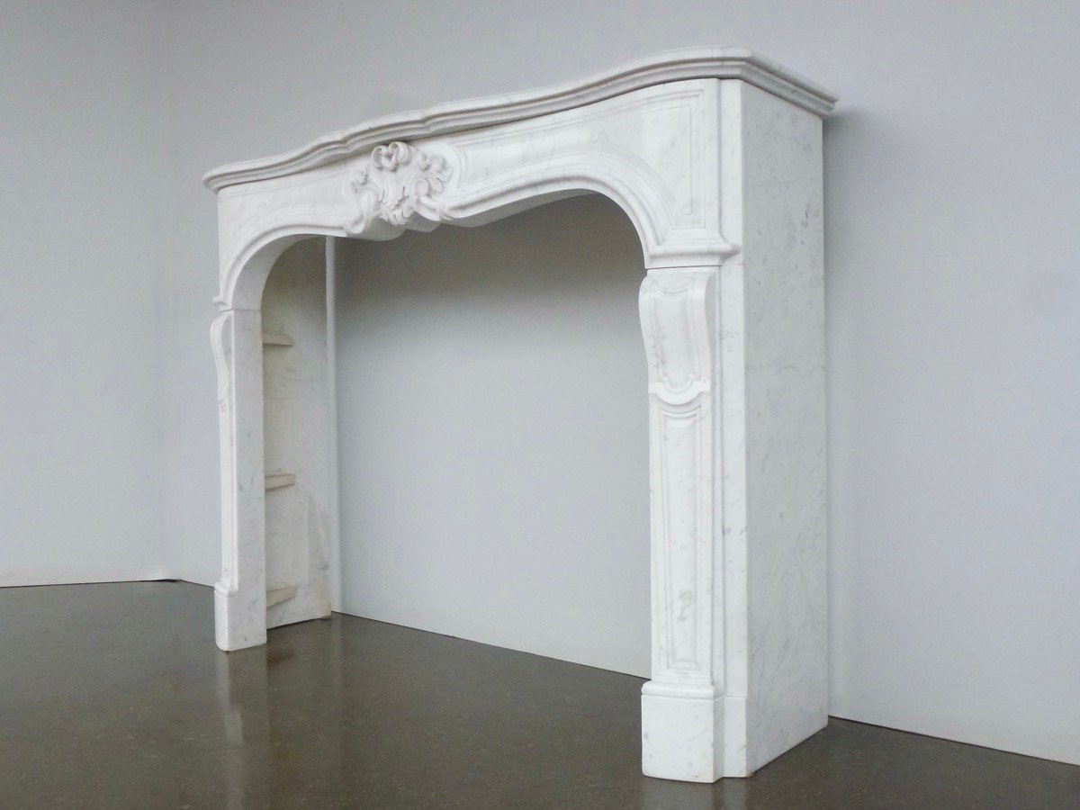 Cheminée en marbre blanc de Carrare de style Louis XV-photo-3