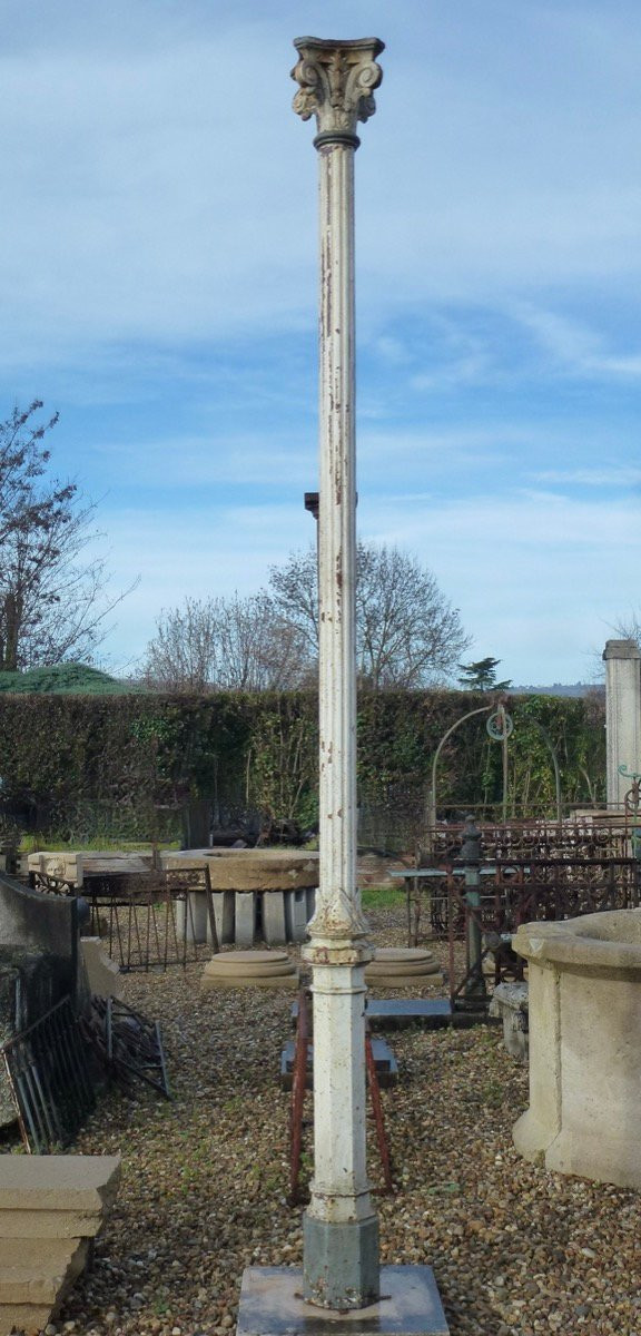 Pair Of Cast Iron Posts Or Columns, 19th Century.-photo-3