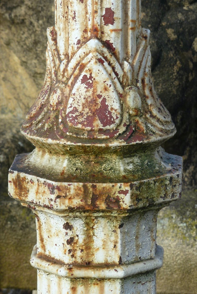 Pair Of Cast Iron Posts Or Columns, 19th Century.-photo-4
