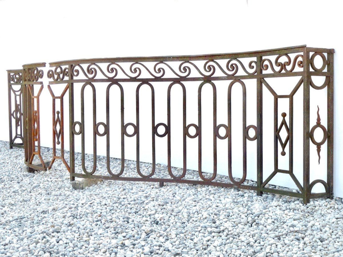 Balcon ou garde-corps de terrasse galbé d'époque Louis XVI-photo-3