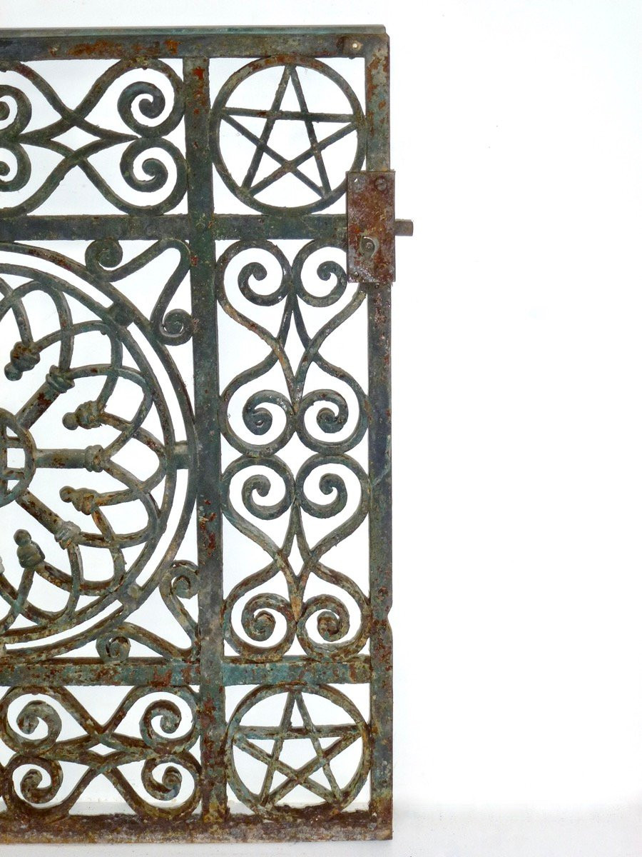Paire de portillons en fer forgé datant du premier quart du XIXème siècle-photo-3