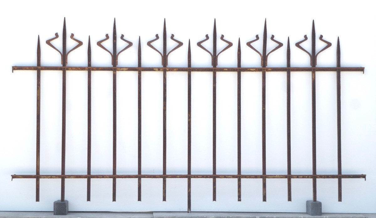 Grille de clôture en fer forgé Art Nouveau - XXe S. - Lg 23 m H 1 m-photo-2