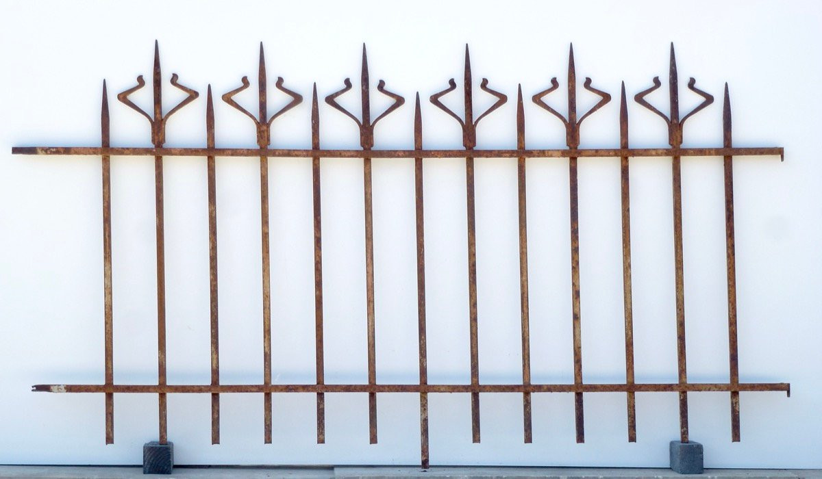 Grille de clôture en fer forgé Art Nouveau - XXe S. - Lg 23 m H 1 m-photo-2