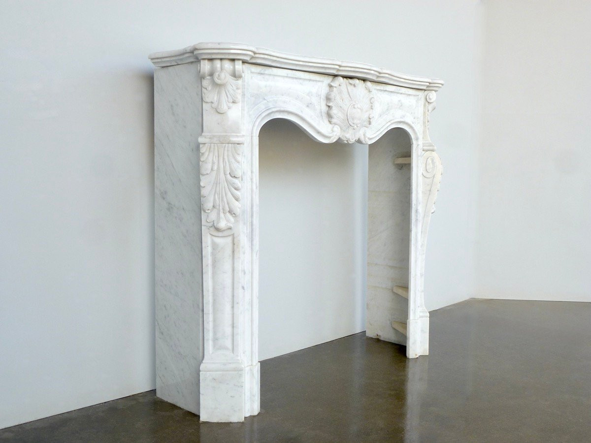 Small White Carrara Marble Mantel In The Louis XV Style-photo-2