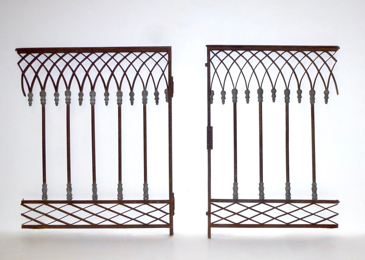 Garde-corps en fer forgé de style gothique - Lg = 620 cm H = 94 cm - XIXe S.-photo-3