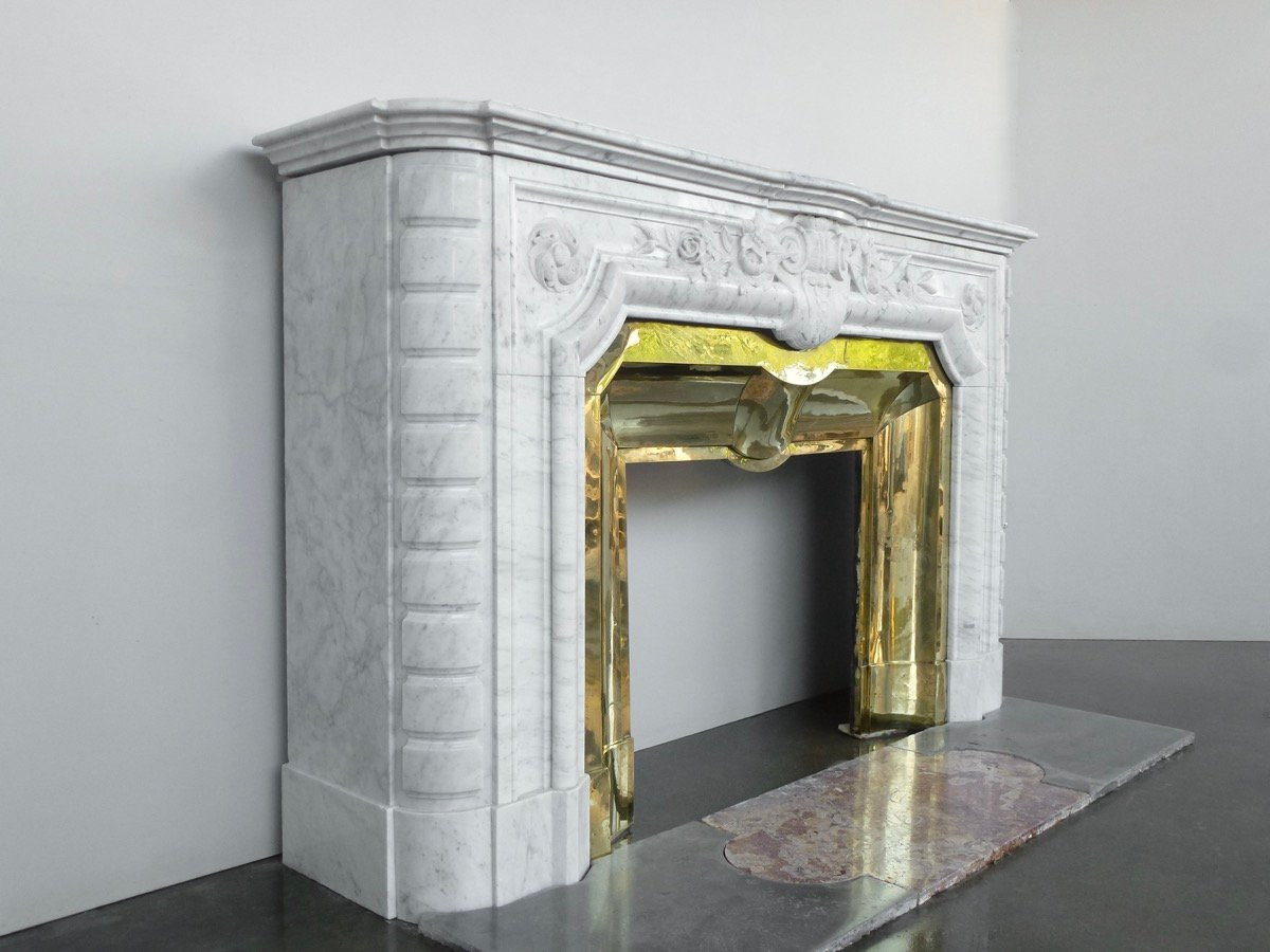 Cheminée en marbre blanc de Carrare d'époque Napoléon III de style Louis XIV-photo-3