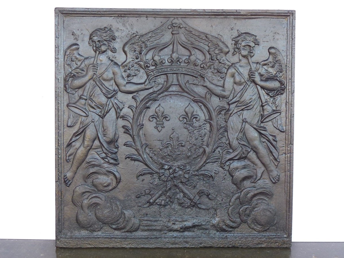 Plaque de cheminée aux armes de France d'époque Louis XV  (96x96 cm)