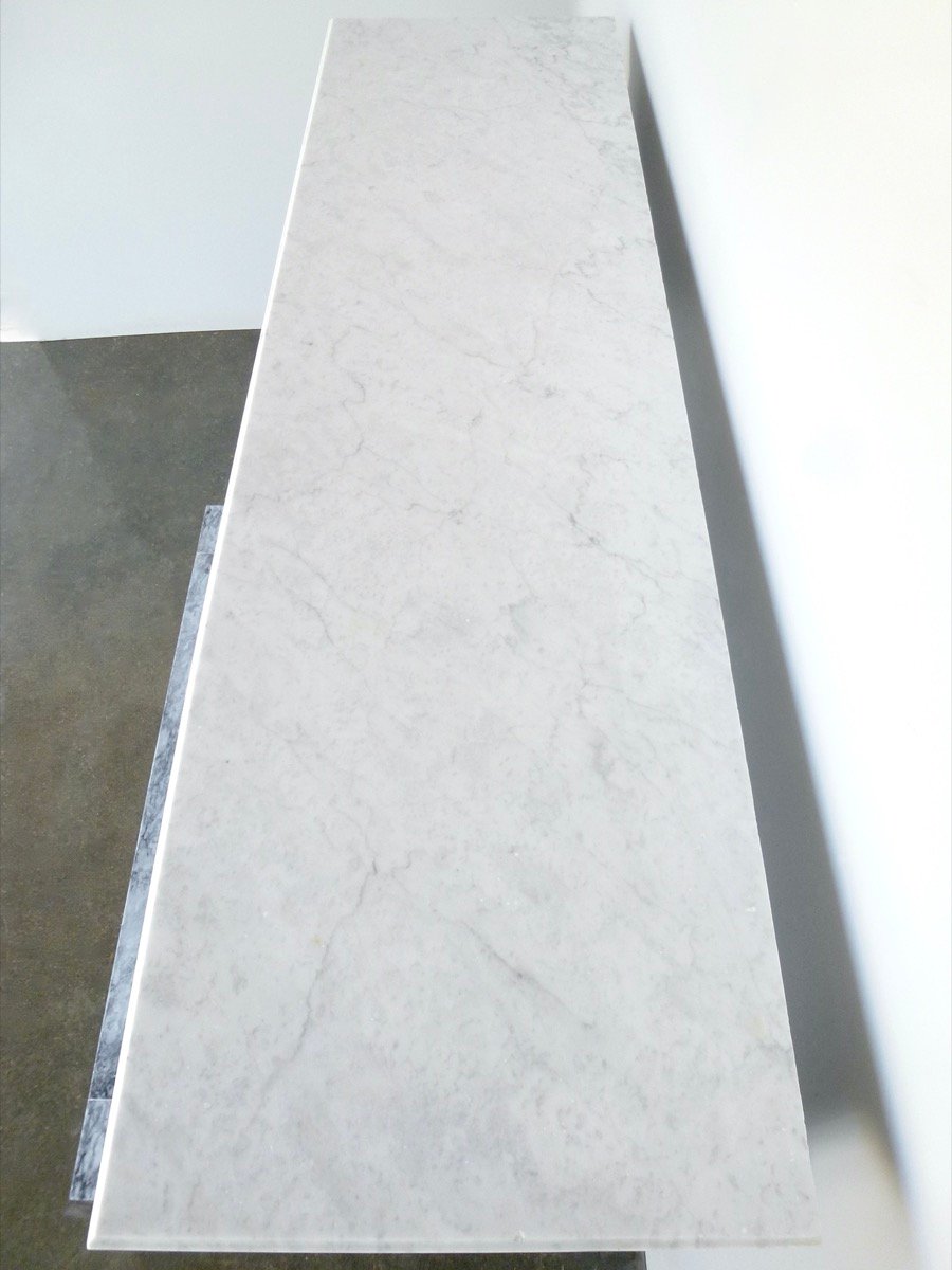 Cheminée en marbre blanc de Carrare demi-statuaire de style Néo-classique-photo-7