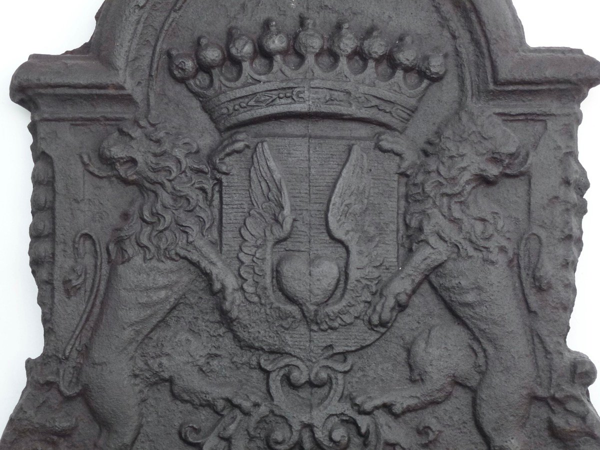 Plaque de cheminée aux armes de Jacques de Genestet (54x54 cm)-photo-2