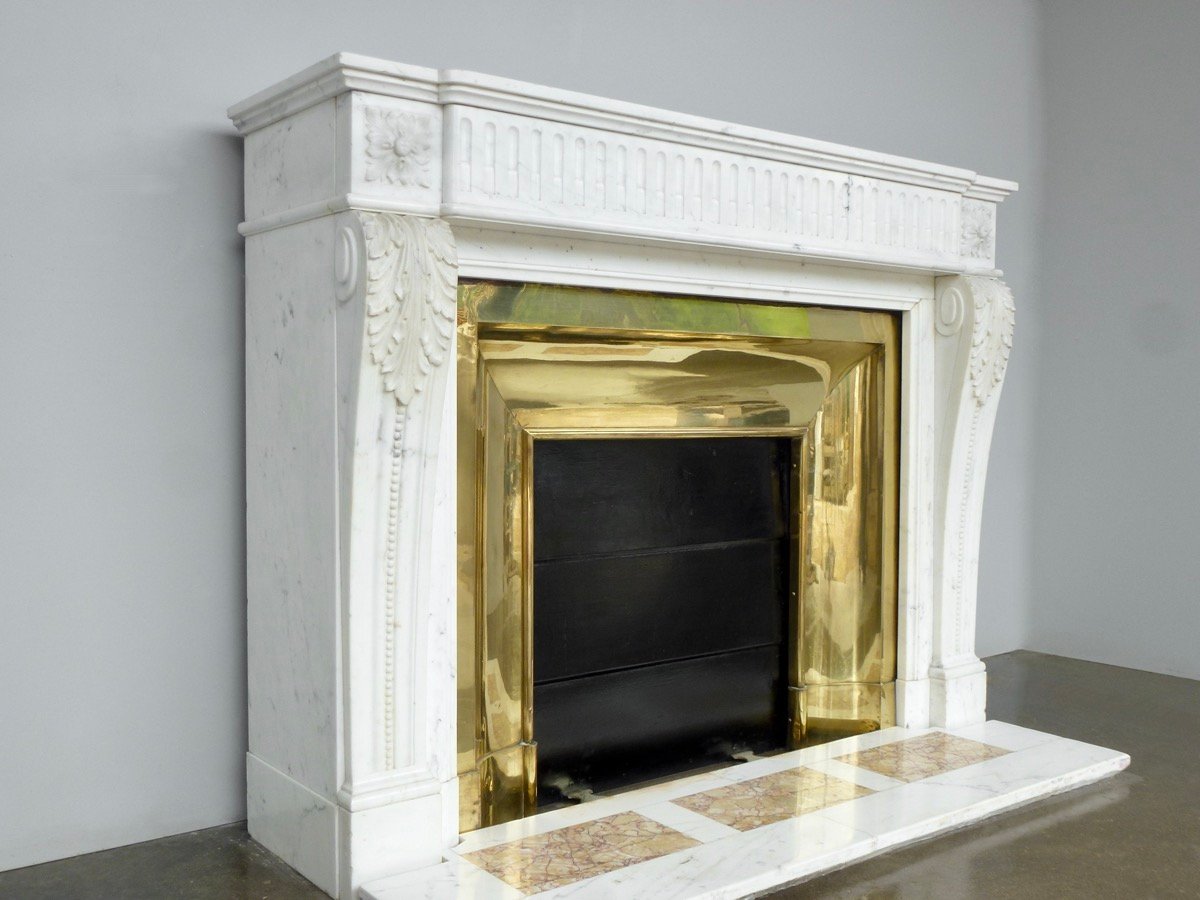 Louis XVI-style Fireplace Made Of Calacatta White Marble-photo-3
