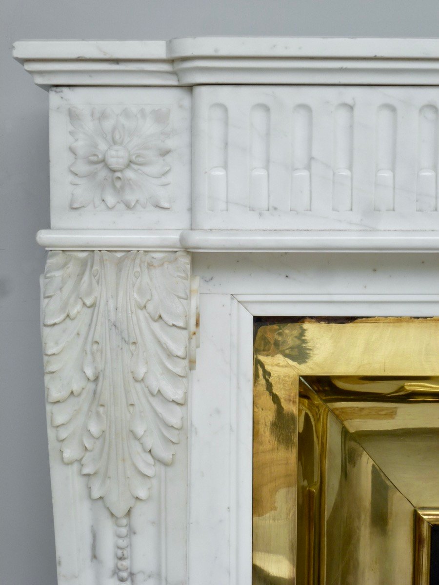 Louis XVI-style Fireplace Made Of Calacatta White Marble-photo-1