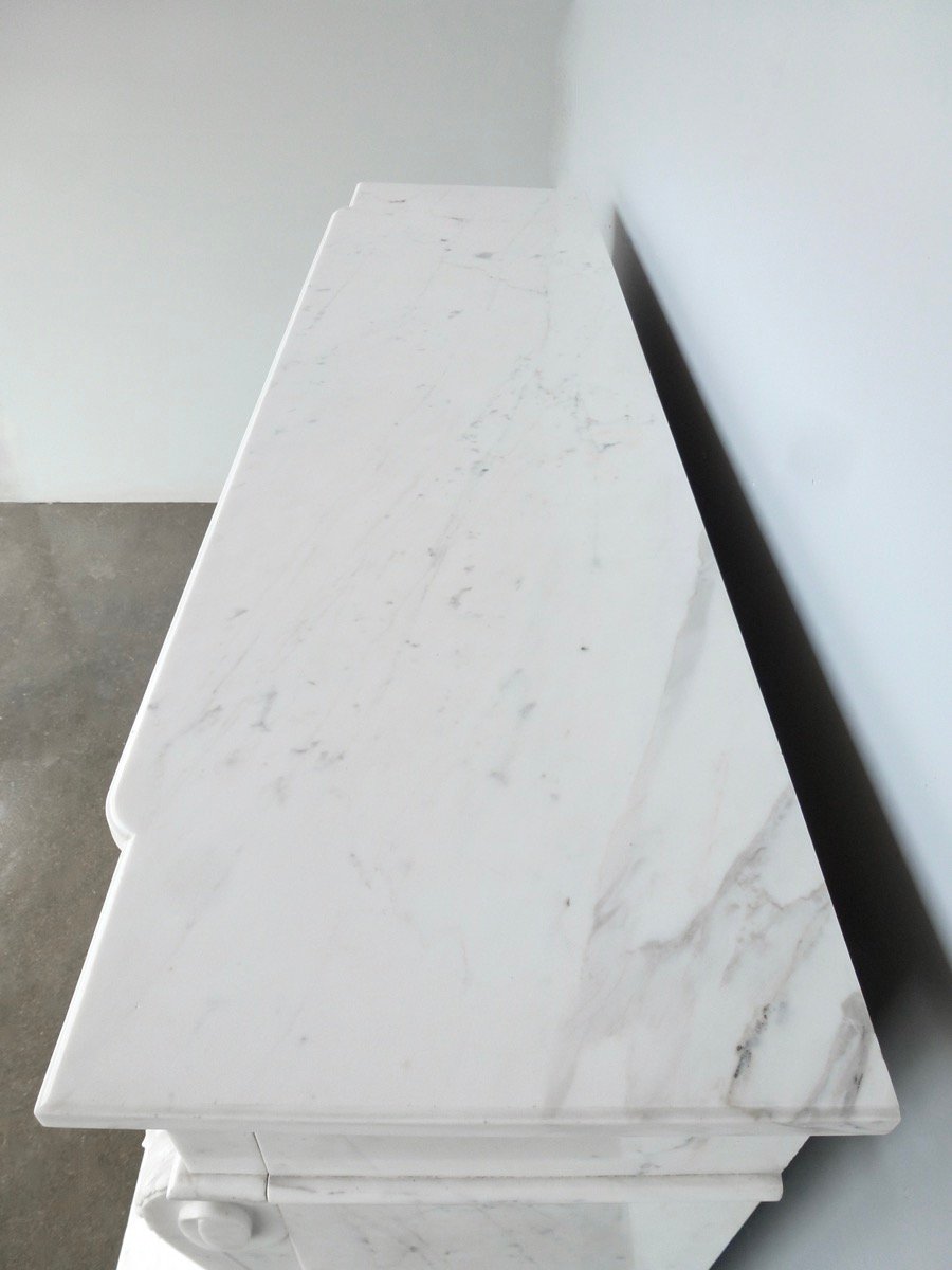 Louis XVI-style Fireplace Made Of Calacatta White Marble-photo-4