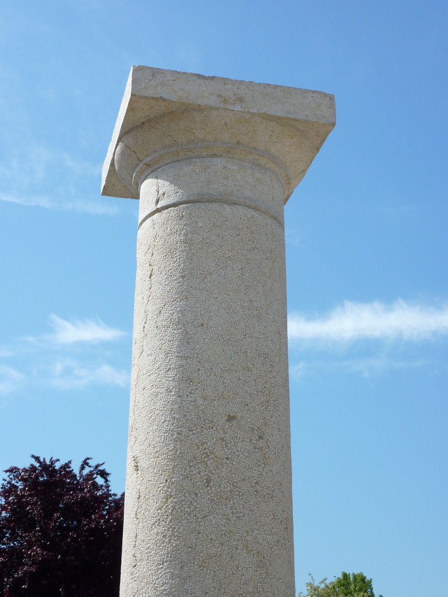 Pair Of Stone Pillar Dating Dating From The XIXth Century-photo-3